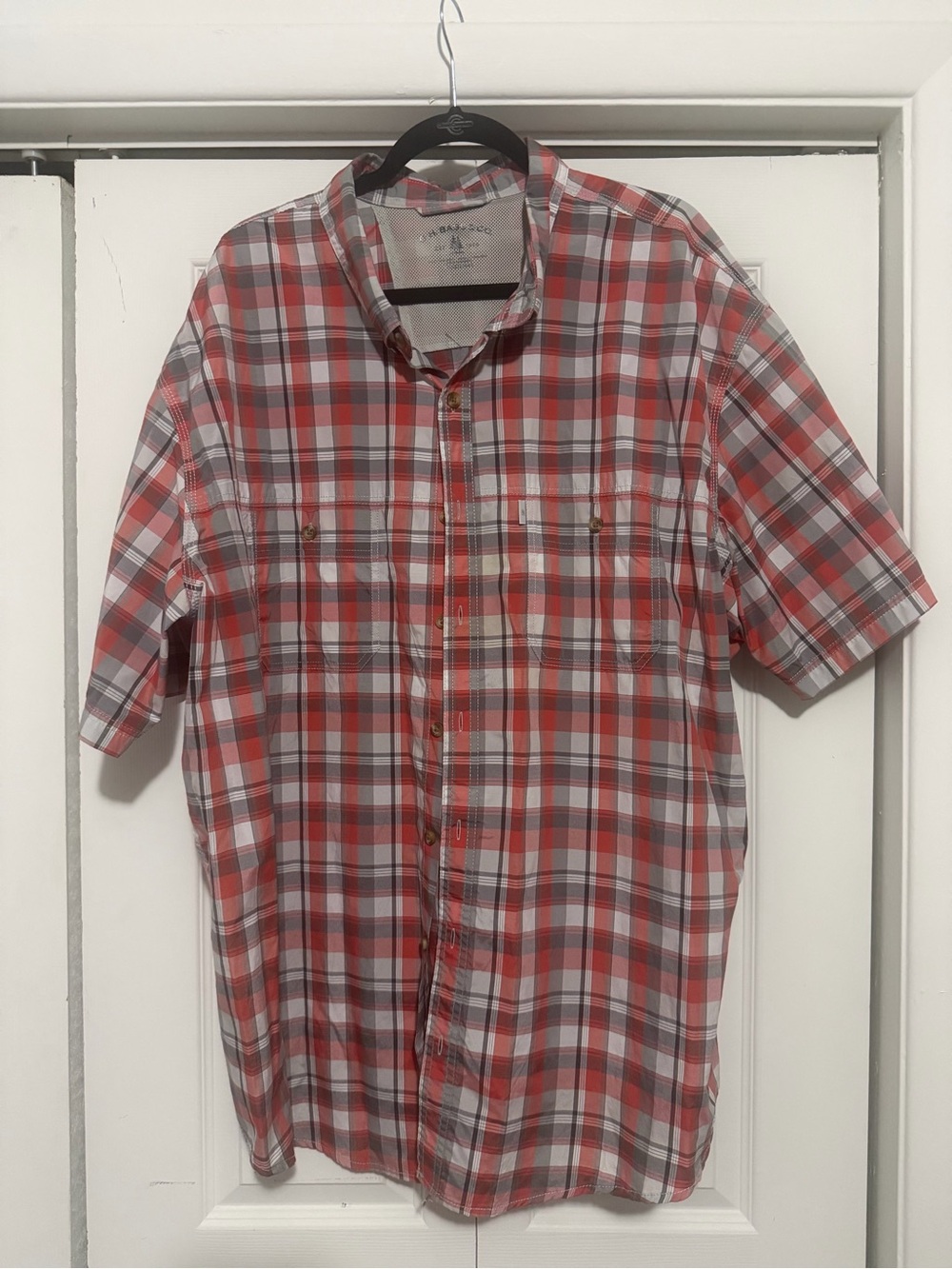 G.H. Bass & Co. Red White Gray Plaid Short-Sleeve Button-Down Shirt
